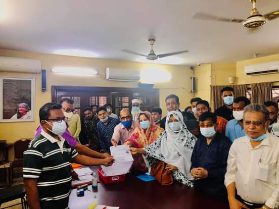 সিলেট-৩ আসনে মনোনয়ন ফরম জমা দিয়েছেন ফারজানা সামাদ চৌধুরী