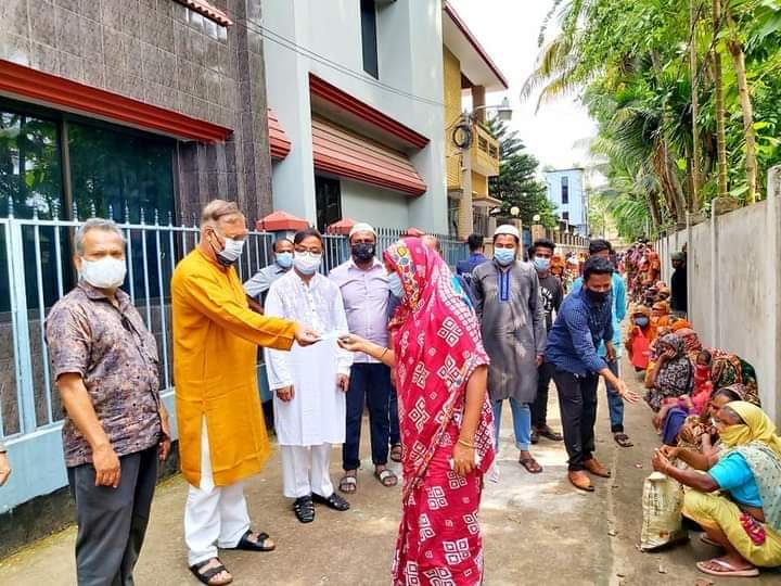 শ্রীমঙ্গলে আব্দুস শহীদ এমপি'র ঈদ সামগ্রী ও নগদ অর্থ বিতরণ