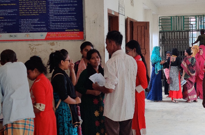 ইউনিক আইডি কার্যক্রম: ভোগান্তিতে শিক্ষার্থীরা