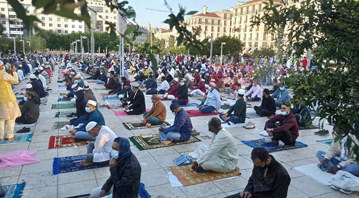 পর্তুগালে ঈদ জামাতে প্রবাসীদের মিলনমেলা