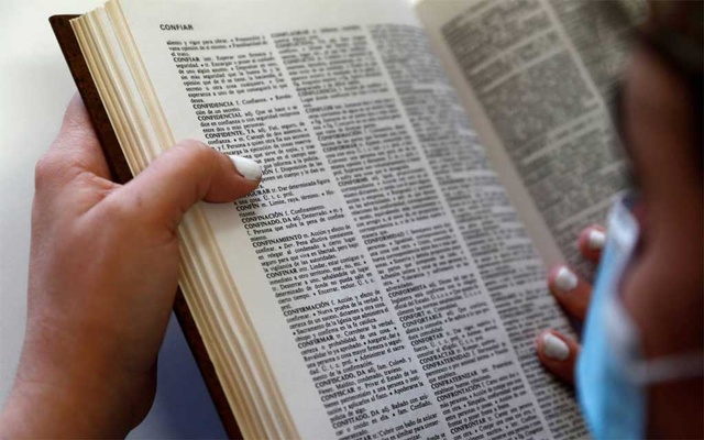 নারী অবমাননাকর শব্দ বাদ করলো ইতালির অভিধান