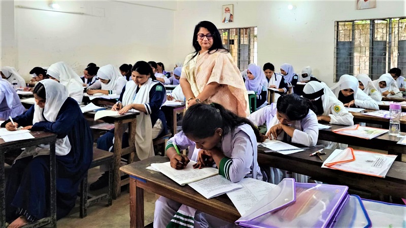 সারাদেশের ন্যায় টাঙ্গাইলেও এইচএসসি ও সমমানের পরীক্ষা শুরু