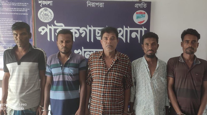 পাইকগাছায় পুলিশের অভিযানে আ’লীগ সভাপতিসহ গ্রেফতার ৬