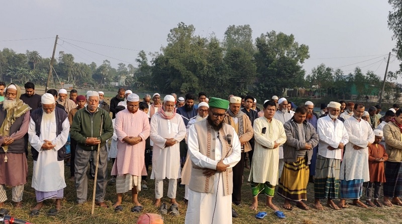 টাঙ্গাইলে সাবেক প্রধানমন্ত্রী খালেদা জিয়ার গায়েবানা জানাজা অনুষ্ঠিত 