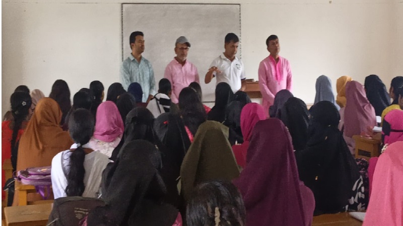 নিসচা'র ডুমুরিয়ায় নবাগত শিক্ষার্থীদের ইভটিজিং ও সড়ক দুর্ঘটনা প্রতিরোধে সচেতনতামূলক আলোচনা।
