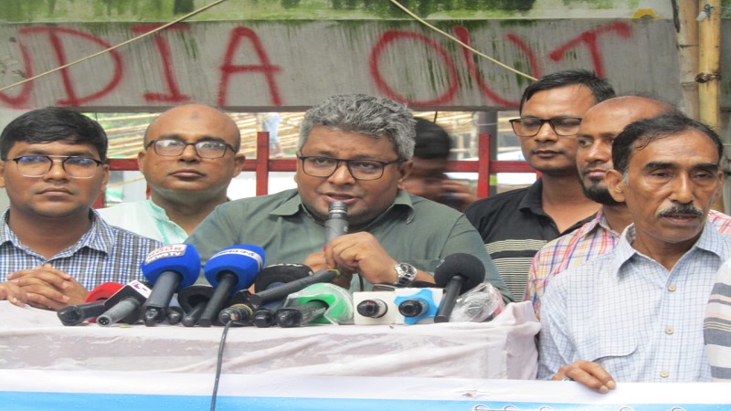 সার আমদানিতে দুর্নীতির অভিযোগ:কৃষি সচিবের বিরুদ্ধে সাংবাদিক সমাজের বিক্ষোভ