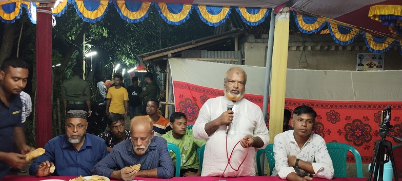 ফুলতলা উপজেলা পরিষদের সাবেক ভাইস চেয়ারম্যান ইকবাল হোসেনের বিভিন্ন পুজা মন্দির পরিদর্শন 