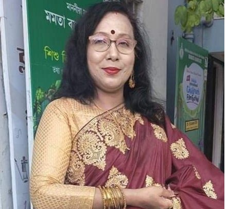অ রু ণি মা  চ্যা টা র্জী 