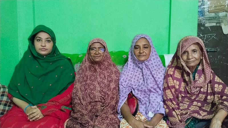 জমিজমার লোভে মুমূর্ষ বাবাকে হাসপাতাল থেকে নিয়ে গেলো সন্তানরা