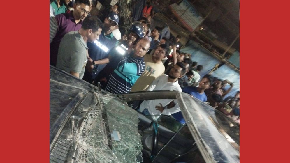 ধর্ষণের অভিযোগে রাজধানীর খিলক্ষেতে এক তরুণকে পিটিয়ে আহত