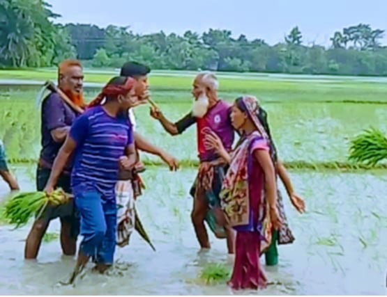 ডুমুরিয়ার ভান্ডারপাড়ায় মিথ্যা মামলার জালে ফাঁসিয়ে এক অসহায় কৃষক পরিবারের জমি দখলের পাঁয়তারা