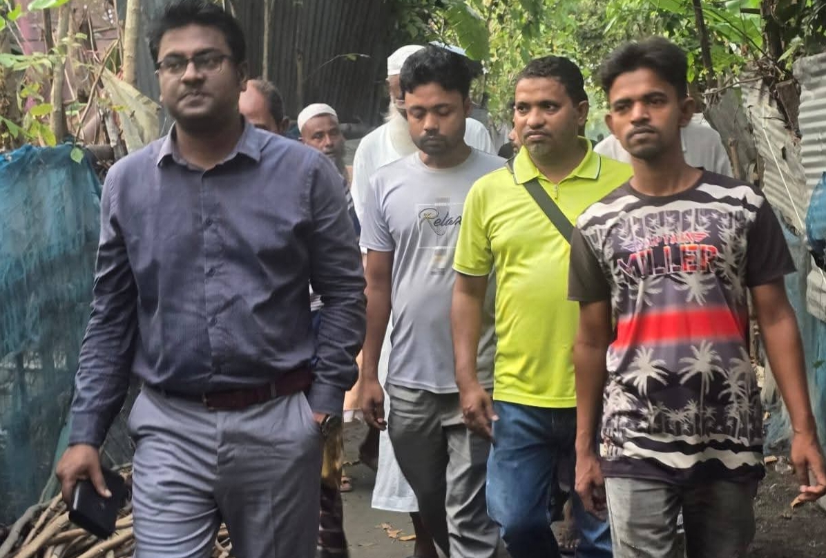 খুলনার বটিয়াঘাটা  সহকারী কমিশনার (ভূমি) আশ্রয়ন প্রকল্প পরিদর্শন 