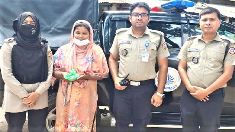 টাঙ্গাইলে ইয়াবাসহ নারী মাদক কারবারি গ্রেপ্তার