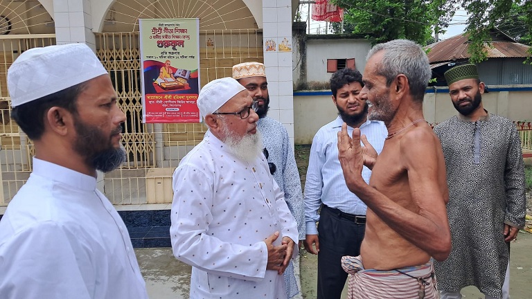 কিশোরগঞ্জে হিন্দু সম্প্রদায়ের পাশে জামায়াত 