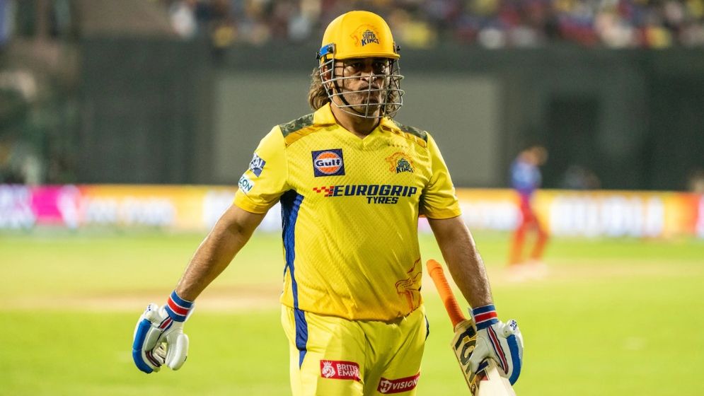 ধোনি সতর্কভাবে নিজের শরীরের যত্ন নিচ্ছেন
