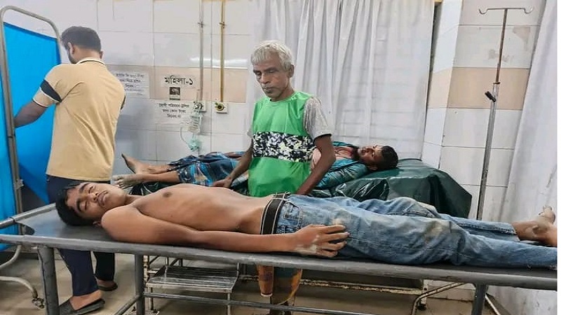 রাজারহাটে সরকারি রাস্তা নিয়ে বিরোধকে কেন্দ্র করে সংঘর্ষ: নিহত-১ আহত ২ এবং ১১ জন আটক