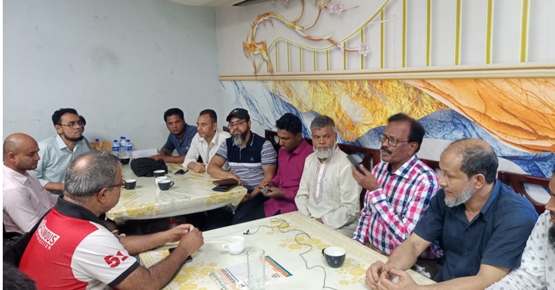 বিএনপি চেয়ারপার্সনের উপদেষ্টা হাবিবুর রহমান হাবিবের সাথে ১২জন রেমিট্যান্স যোদ্ধার সৌজন্য সাক্ষাৎ