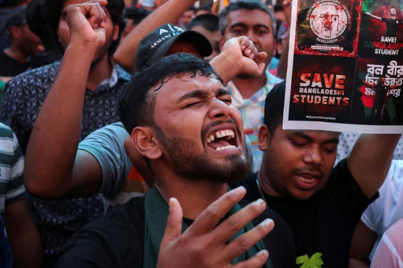 কোটা আন্দোলন নিয়ে 'আনন্দ বাজার' পত্রিকার রিপোর্ট