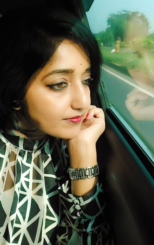 আ গ ম নী
