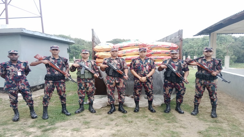 বিজিবির অভিযানে ভারতীয় পন্য আটক