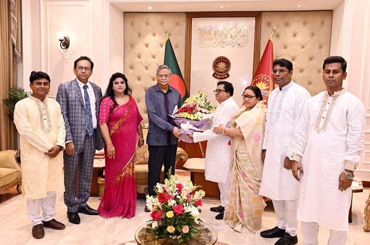 সমাজের পিছিয়ে পড়া জনগোষ্ঠীসহ সকলের জীবনমান উন্নয়নে কাজ করে যাচ্ছে সরকার : রাষ্ট্রপতি