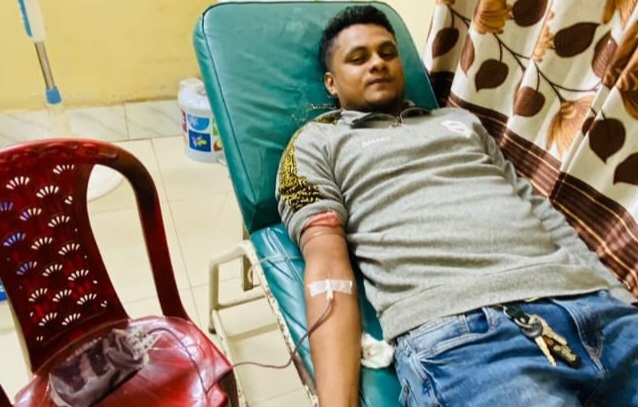 বড়লেখায় নিসচা কর্মীর স্বেচ্ছায় রক্তদান